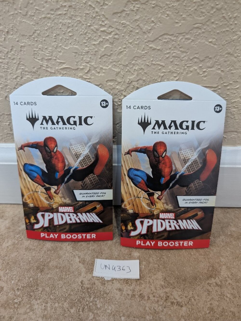 Magic: The Gathering - Spiderman - Play Booster Pack - 14 Cards / Booster - Foil